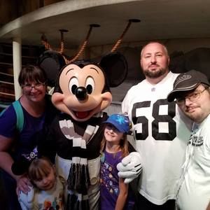 Meet your Posher, Eddie